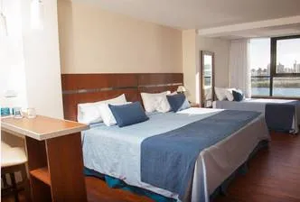 Hoteles 3 estrellas Puerto Amarras Hotel & Suites