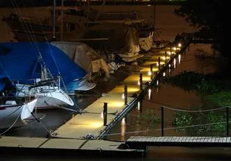 Hoteles 3 estrellas Puerto Amarras Hotel & Suites