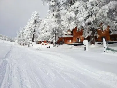 Pista Uno - 1600 Cabañas 3 estrellas  en  San Martín de los Andes
