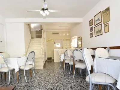 Hoteles 1 estrella Ameghino