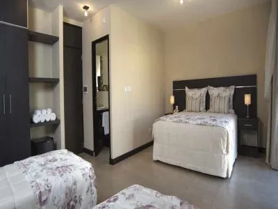 Hoteles 3 estrellas Arami Hotel & Lodge