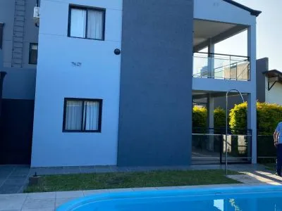 Cuatro Estaciones Apart Hoteles 2 estrellas  en  San José