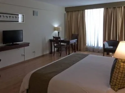 Hoteles 4 estrellas Amérian Executive Mendoza Hotel