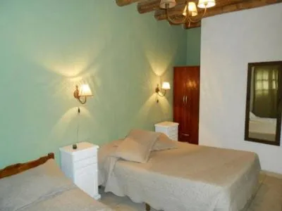 Hostales Chalet de Bassi