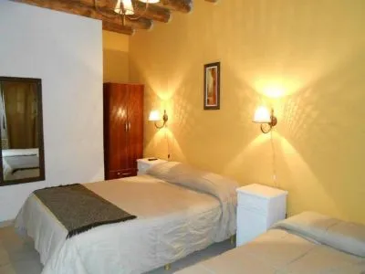 Hostales Chalet de Bassi