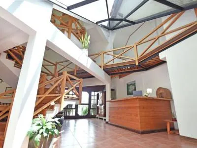 3-star Hostelries Hostería Plaza Mayor