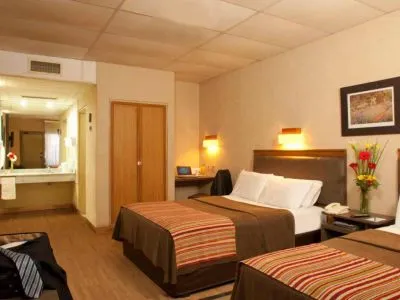 3-star Hotels Land Express