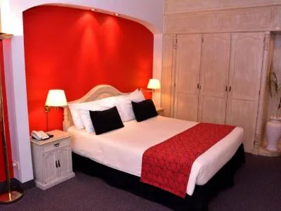 4-star Hotels Centuria Hotel