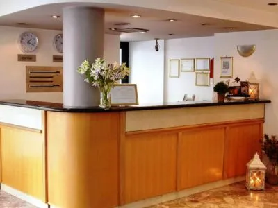 Hoteles 2 estrellas Adm Ayamitre