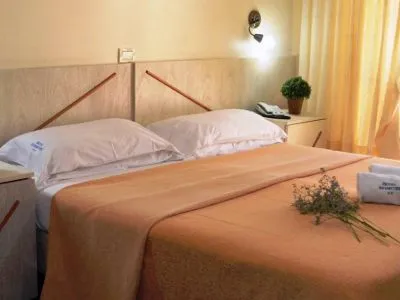 Hoteles 2 estrellas Adm Ayamitre