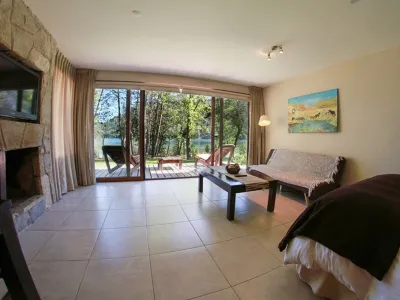 3-star Cabins Orillas del Gutiérrez Lake Suites