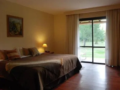 4-star Hotels Suter Petit Hotel