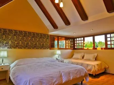 Posadas Villa Los Sauces