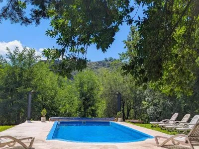 Complejo La Fuente Cabins  in  El Trapiche