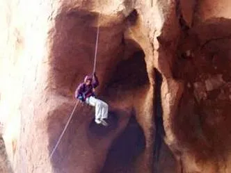 Alihuen Aventura Rappel  en  Cañón del Atuel - Valle Grande