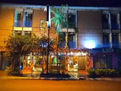 Hotel Del Parque Hoteles  en  Aristóbulo del Valle