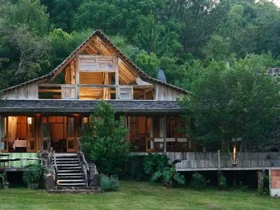 Cuña Pirú Lodge Lodges  en  Aristóbulo del Valle