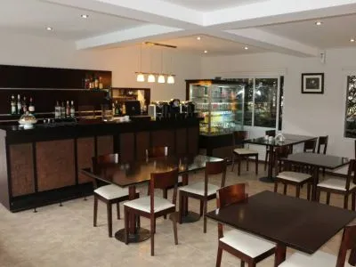 Hoteles 3 estrellas Ayres del Este