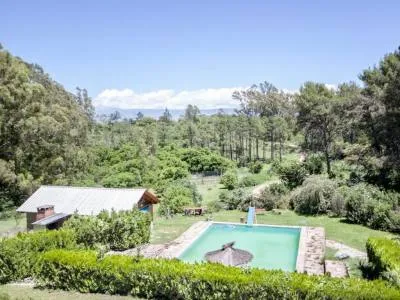 Victoria Cabins  in  Villa Ciudad Parque
