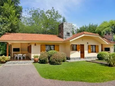 Cabañas Steinhaus Hoteles 3 estrellas  en  Villa General Belgrano
