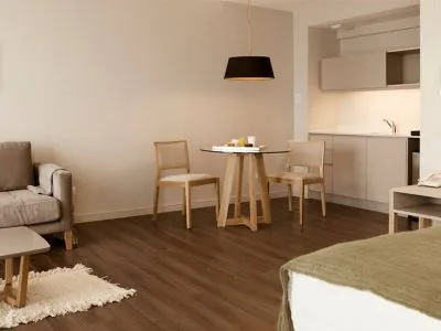 Superior 4-star Hotels Dazzler Polo