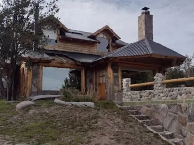 Alojamiento en Lago Meliquina (a 30 Km. de San Martín de los Andes) Cabañas Melihue
