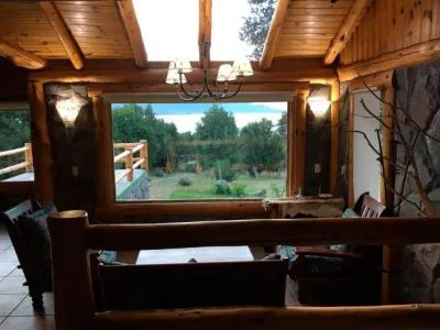 Alojamiento en Lago Meliquina (a 30 Km. de San Martín de los Andes) Cabañas Melihue