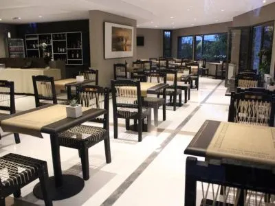 Hoteles 3 estrellas Altos de Merlo Suites