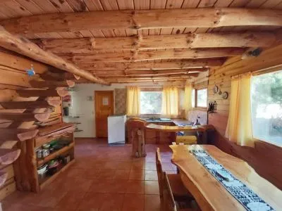 Accommodation in Lago Meliquina (30 Km. from San Martín de los Andes) Las Cuatro Lunas