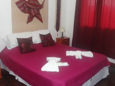 Hostales El Hogar Casa de Huéspedes