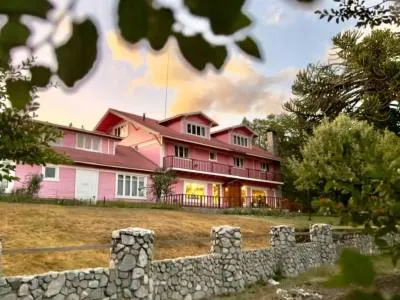 Hostería La Bella Durmiente Hosterías  en  Villa Pehuenia
