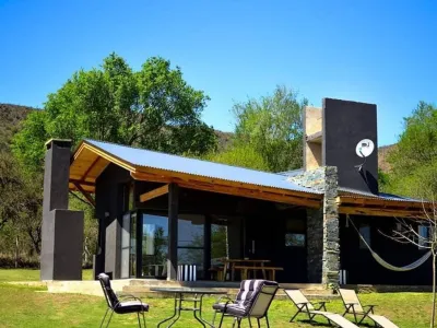 Luna Negra Cabins Cabins  in  Villa General Belgrano