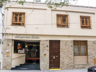 Los Amigos de la Linda