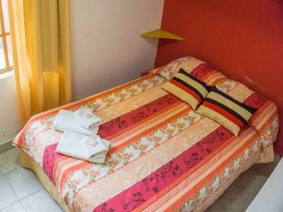 Hostales Los Amigos de la Linda