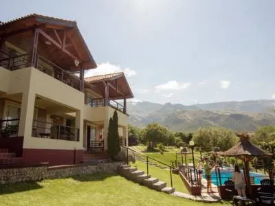 Apart Hotels Mirador Serrano Suites de Montaña