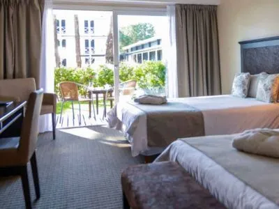 Hoteles 4 estrellas Howard Johnson Hotel & Convention Center Madariaga