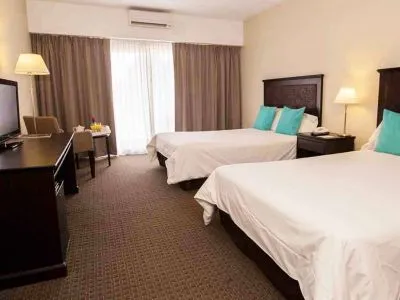 Hoteles 4 estrellas Howard Johnson Hotel & Convention Center Madariaga