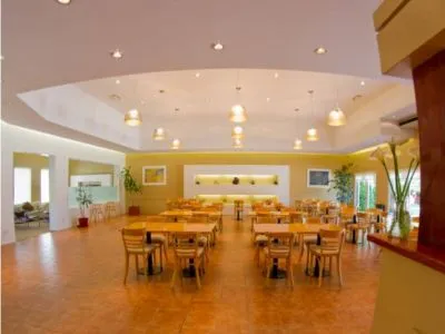 Hoteles 3 estrellas Family Inn