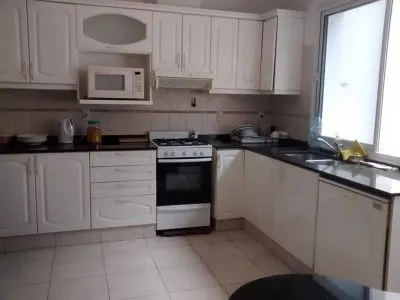 Boarding-houses Gorilla