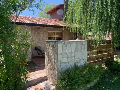 Cabañas 2 estrellas La Lucanda