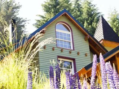 3-star Hostelries Hostería Verde Morada