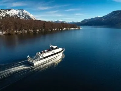 Operadores de Servicios Turísticos Naviera Lácar & Nonthue