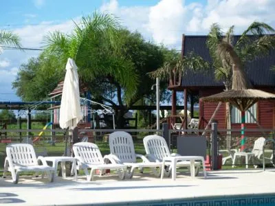 Cascadas De Artalaz Cabañas 2 estrellas  en  Colón