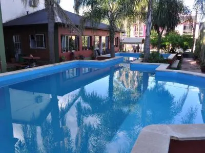 Termas Y Rio Hoteles 2 estrellas  en  Colón