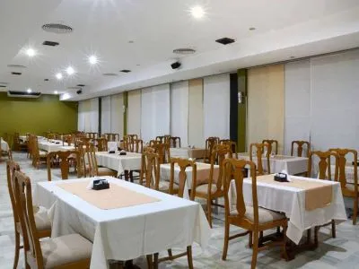 Hoteles 4 estrellas Intersur Colon