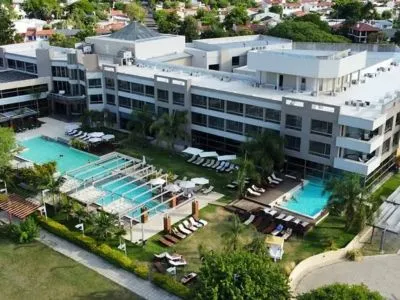 Resorts Arena Resort