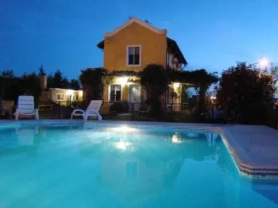 Azahares Bungalows/Short Term Apartment Rentals  in  Gualeguaychú