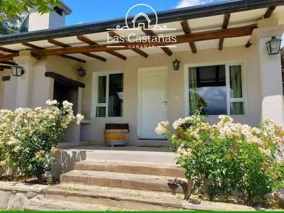 Las Castañas cabins