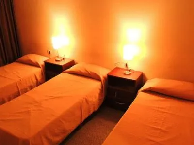 1-star Hotels Atahualpa