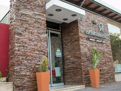 Hotels Ischigualasto